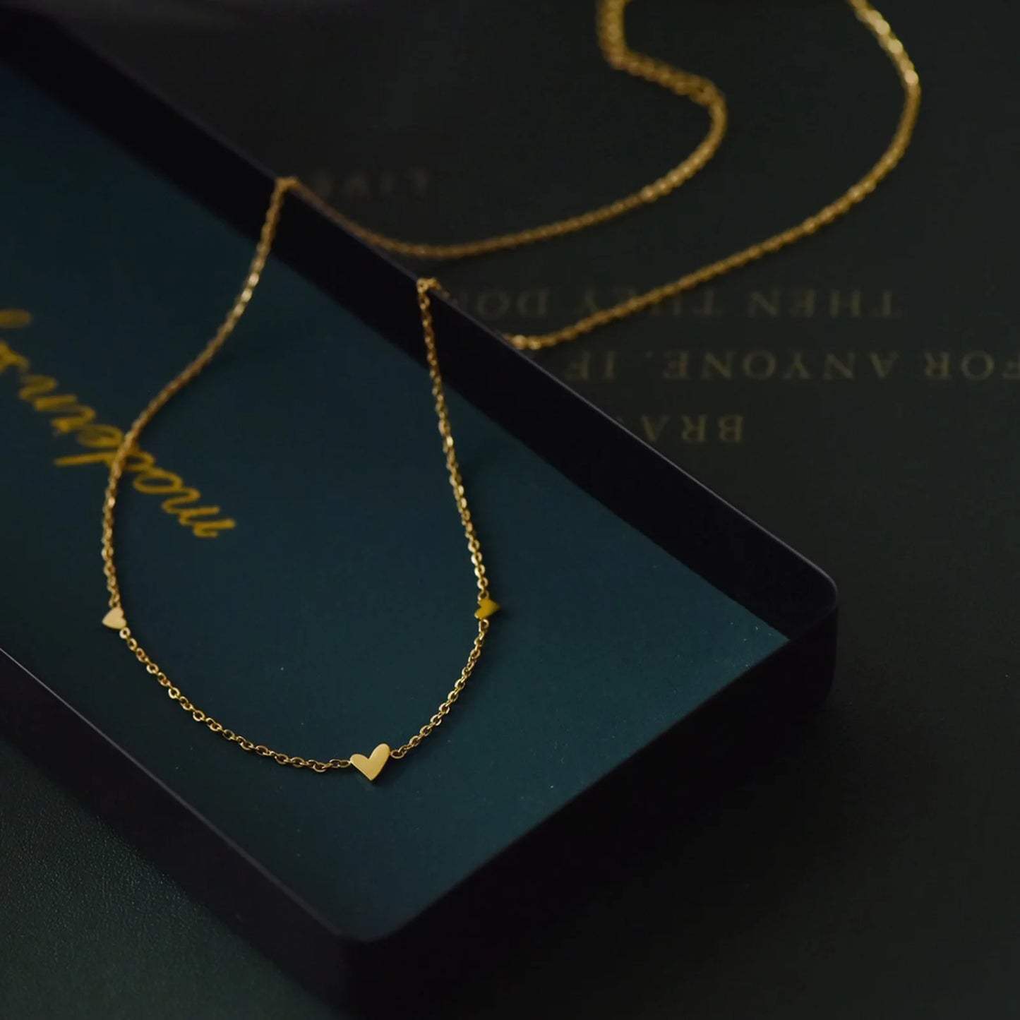 Elegant Mini Hjärta Halsband | Stilrent Rostfritt Stål Smycke Dam
