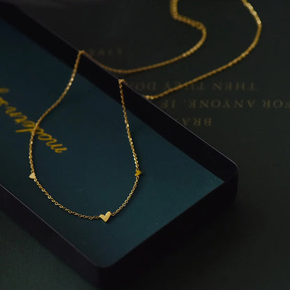 Elegant Mini Hjärta Halsband | Stilrent Rostfritt Stål Smycke Dam