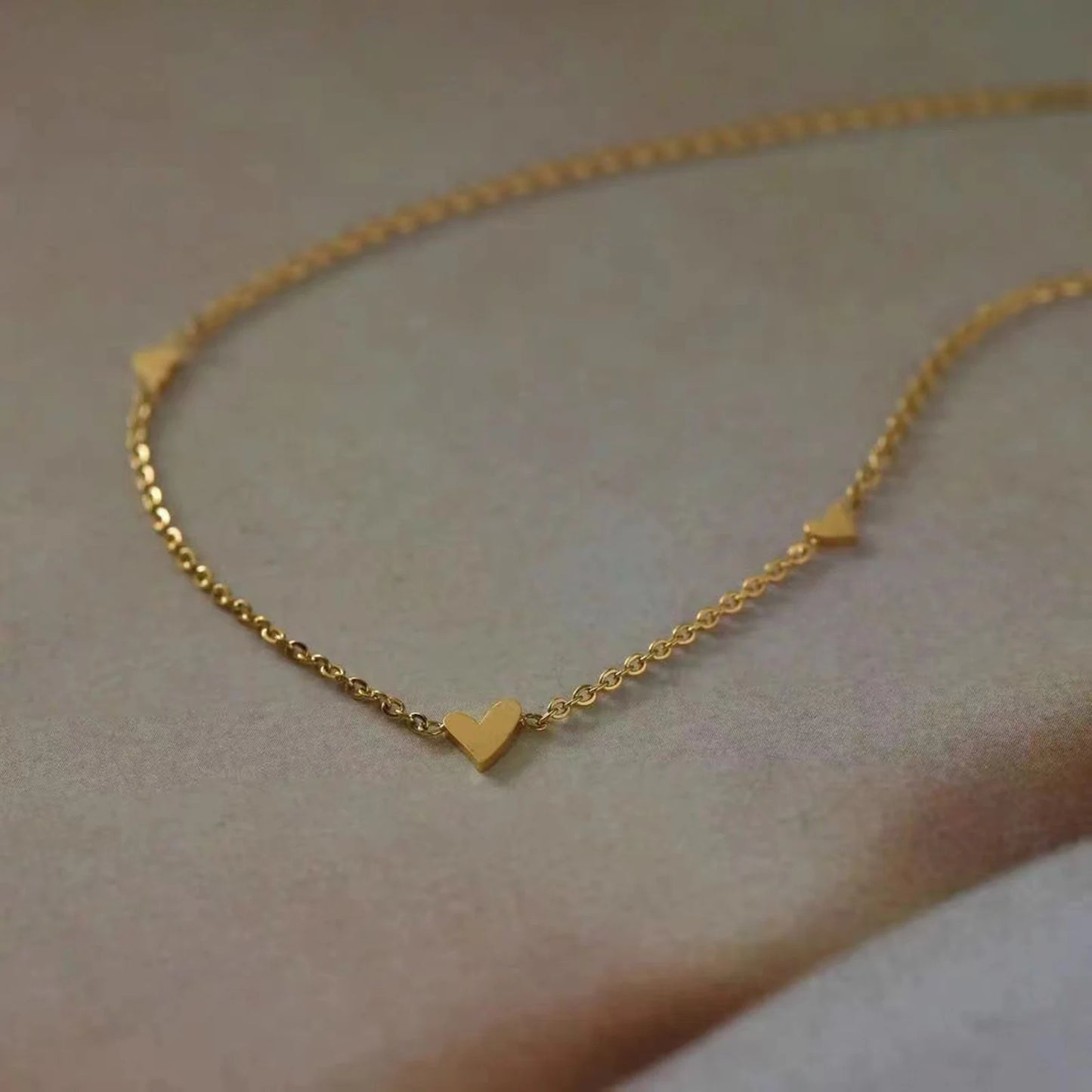 Elegant Mini Hjärta Halsband | Stilrent Rostfritt Stål Smycke Dam
