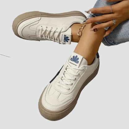 Retro Sneakers för Dam – Bekväma Plattformsskor med Snörning för Vardag och Fritid