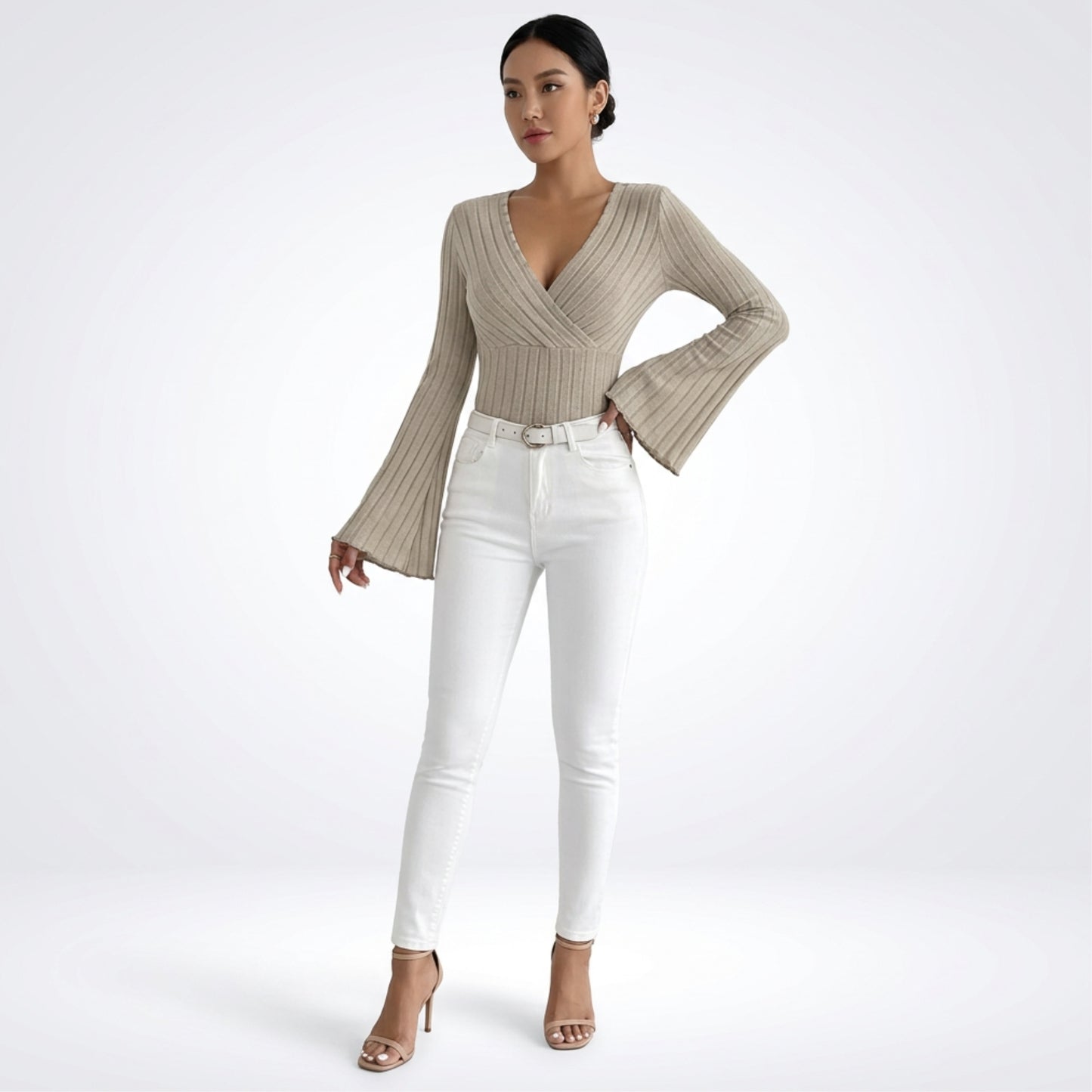 Ribbad Topp Dam – Slim Fit Långärmad Tröja med Flared Ärmar