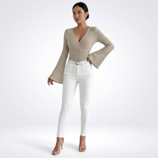 Ribbad Topp Dam – Slim Fit Långärmad Tröja med Flared Ärmar