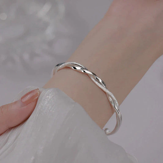 Elegant Minimalistiskt Armband i Sterlingsilver – Justerbart & Lätt Unisexarmband
