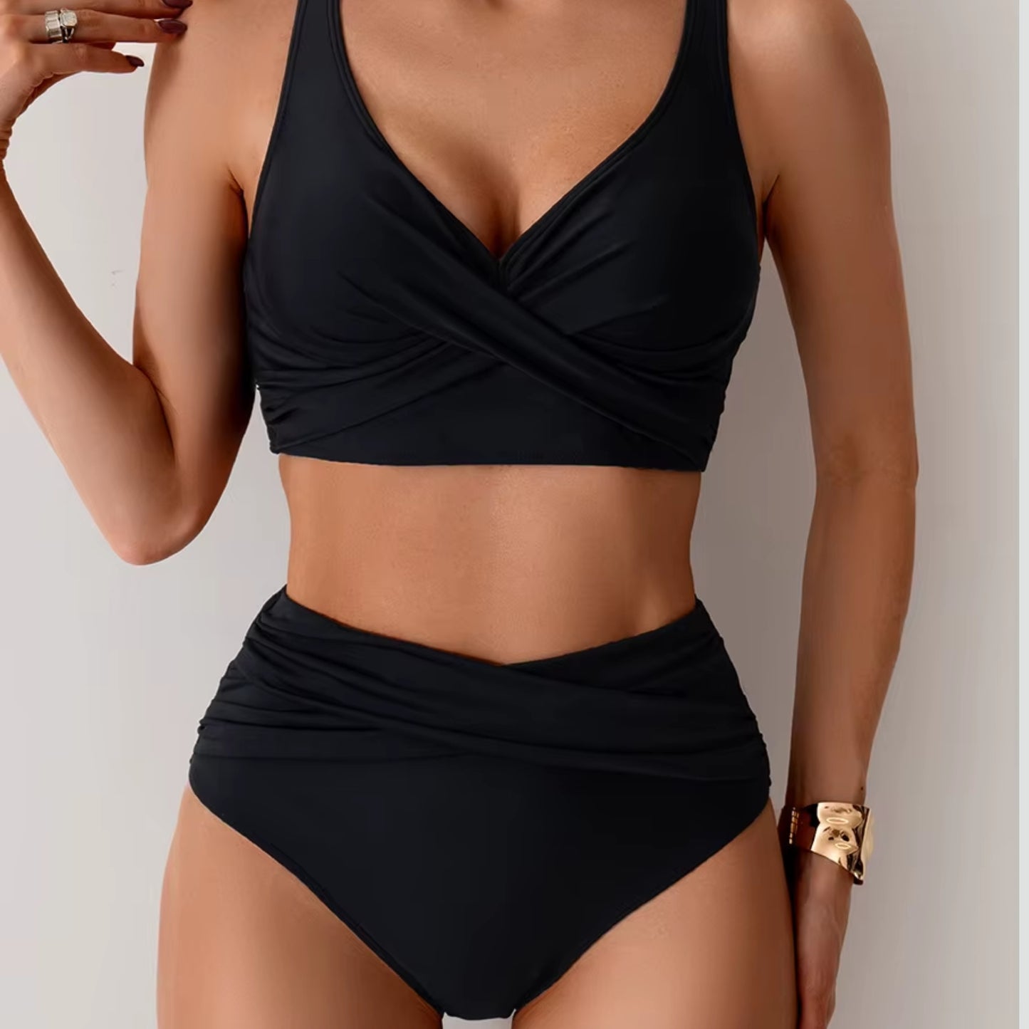 Högmidjad Bikini Dam – Push Up Bikini Set med V-ringning & Formande Passform